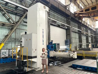 USED GIDDINGS & LEWIS 6 AXES X: 24 000 - Y: 2133 - Z: 4572 MM CNC