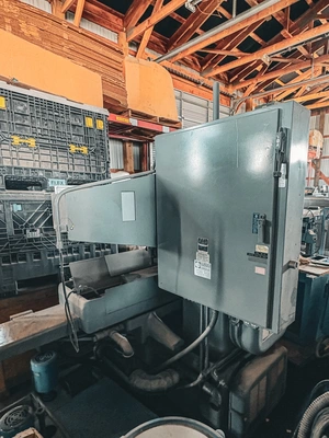 1983 GRAND RAPIDS 560 Reciprocating Surface Grinders | Elevation Machine (4)