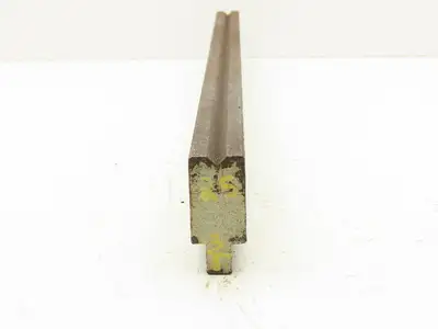 Press Brake Die 25-1/8" Long 90° V 5/16" W 3/16" D 1-3/4" H 1/2" Tang