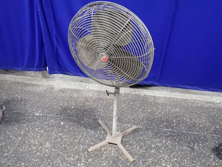 Used DAYTON 6C533 Fans | HGR 24 #741904