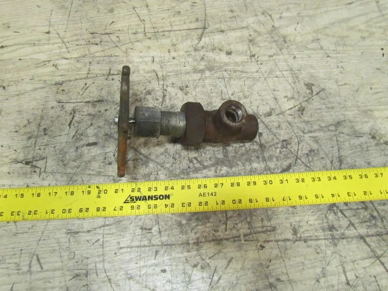Rockwell-Edwards 3/4" Fig 2699 Angle Valve 3/4" NPT