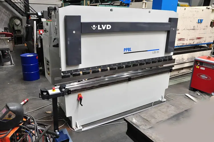 Used LVD PPBL 135 TON X 3100 MM Press Brakes | Apt International N.V #373013