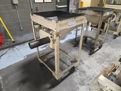 (1) Auger Hopper