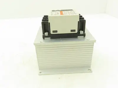 Fuji Electric SS502E-3Z-D3 Solid State Contactor Relay 240vac 3 Pole 50/60Hz .5A