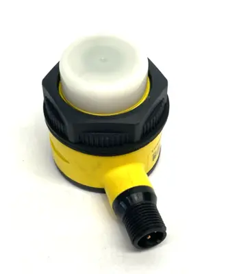 Used Banner Engineering EZ-LIGHT Indicator 3-Color Multi-Function M12 Integral 74909 Light Sources / LED Michigan US | Maverick Industrial Sales #1402529