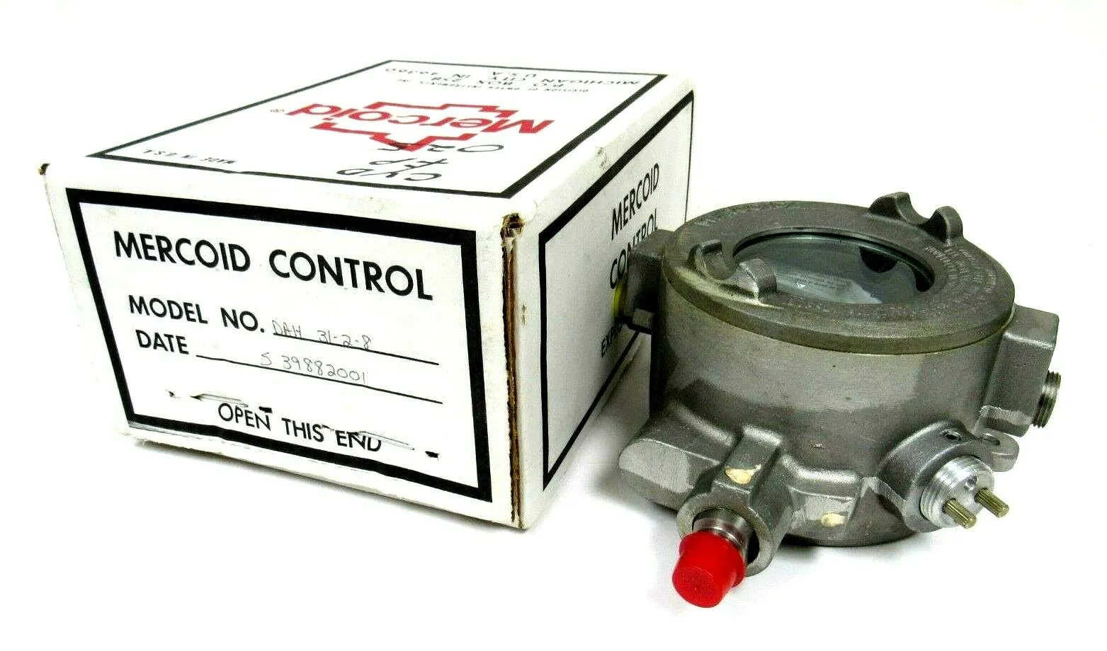 NEW MERCOID CONTROL DAH-31-2-8 PRESSURE SWITCH DAH3128