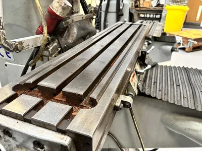 2017 XYZ 1500 Vertical Mills | Charter Auctions (7)