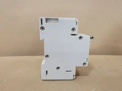 Used ALLEN-BRADLEY 1492-CB2-G070 Switchgears British Columbia CA | Lenmark #239229