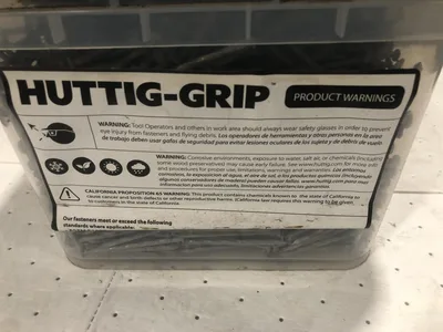Huttig Grip 8D Fence deck nails 2 1/2″ spiral shenk 50 lb HGN8HGSTDKBK