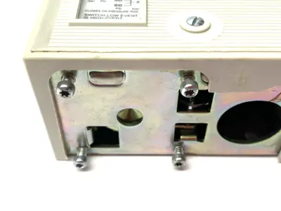 USED RANCO PRESSURE CONTROL UNIT, OPENS LOW MISSING COPPER CAPILLARY COIL