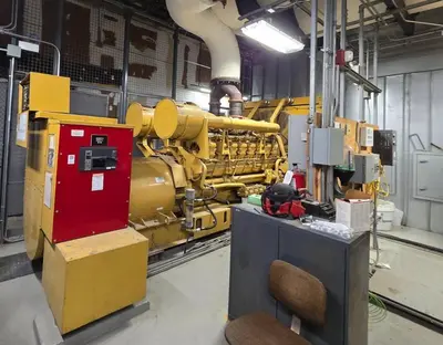 USED 2000 CATERPILLAR 3516B