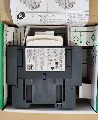 New | in-Stock Schneider Electric LC1D65AB7 Circuit Breakers | J&J Industrial Supply #500342