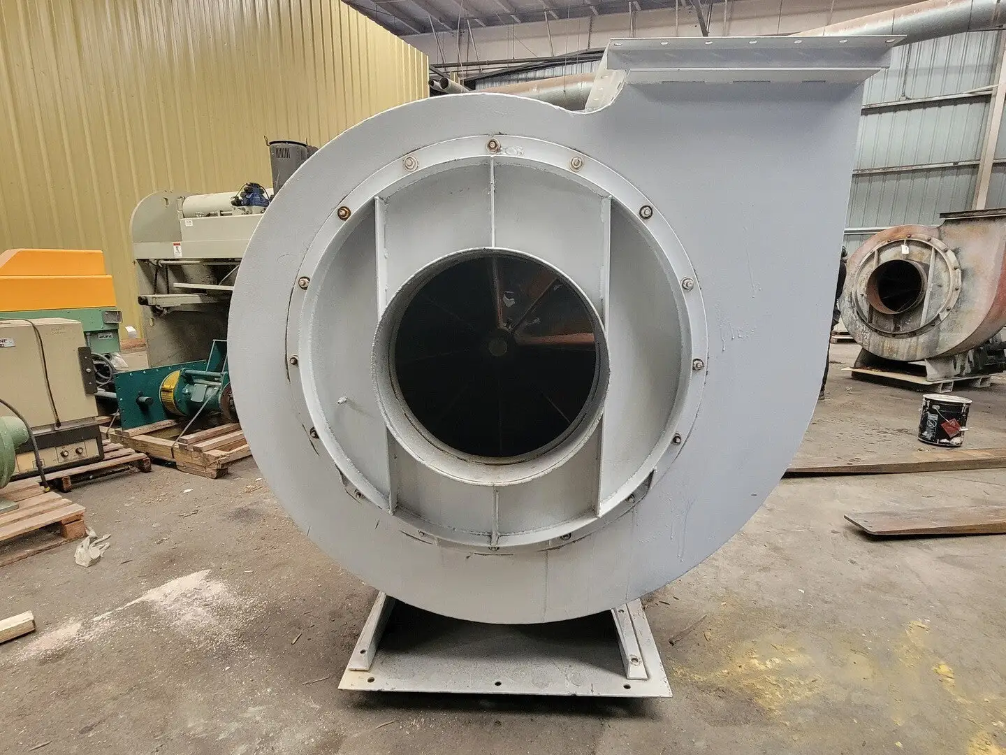 Fan Blower Housing w/ fan blades 25 hp est.