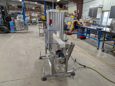USED 2003 LOMA SENTRY
