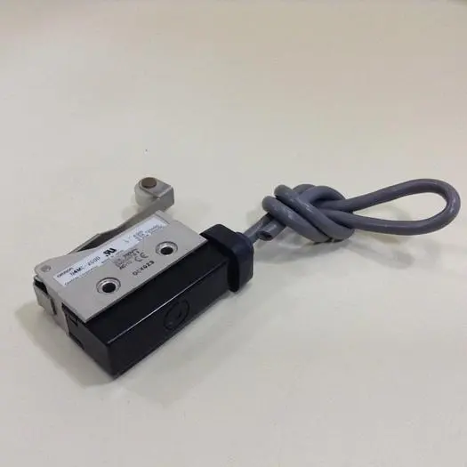 Used OMRON D4MC-2000 Relays & Switches Michigan US | Ideal Machinery #592807