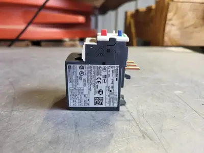 NEW SCHNEIDER ELECTRIC LRD07