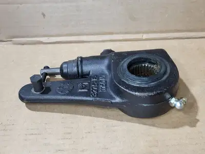 USED MERITOR R801073