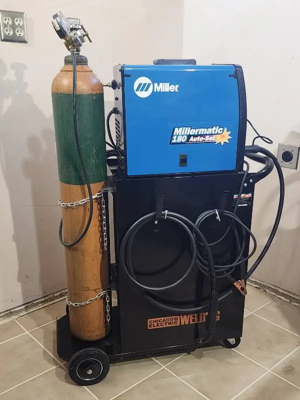 Miller Millermatic 180 Amp Auto Set Mig Welder