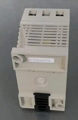 IDEC PS5R-A05 7.5w 5Vdc 1.5A Power Assembly Loc4C25