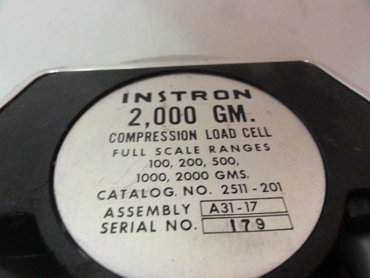 USED INSTRON A31-17