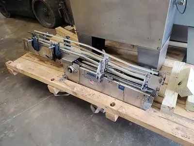 USED 1993 KRONES STARMATIC 16 STATION ROTART LABLER