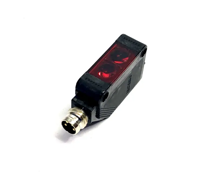 Used Omron E3Z-R86 Photoelectric Sensors Michigan US | Maverick Industrial Sales #1395688