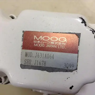 USED MOOG J631A064