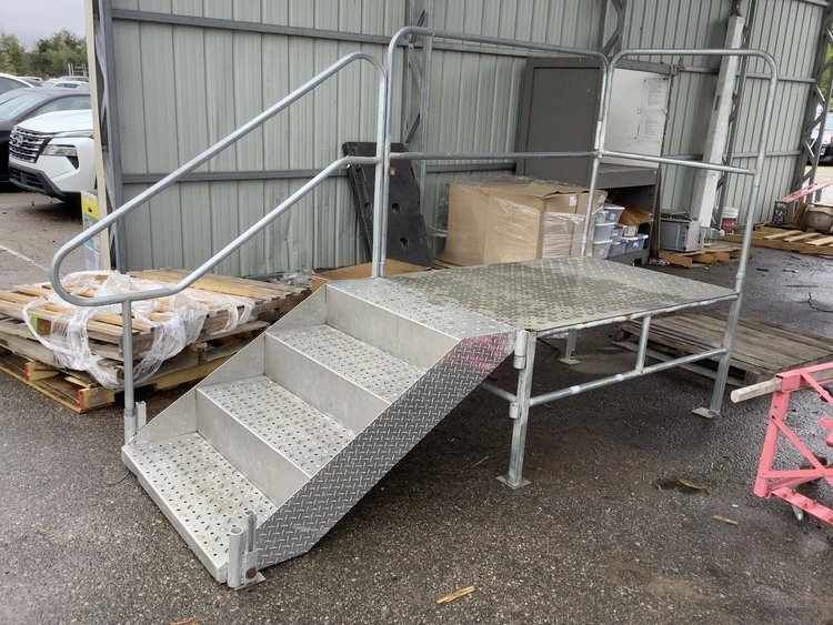 Used _UNKNOWN_ _UNKNOWN_ Catwalks Michigan US | Miedema Asset Management Group #1463108