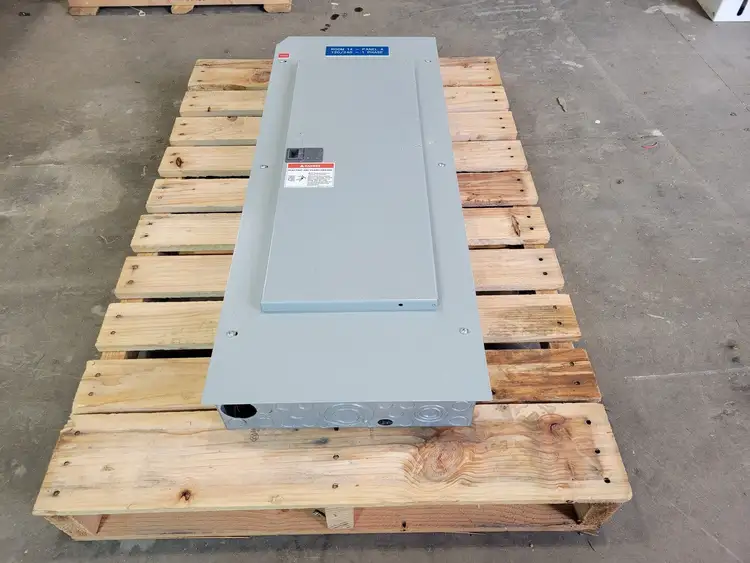 Used CUTLER-HAMMER CBL242 Switchgears British Columbia CA | Lenmark #835451