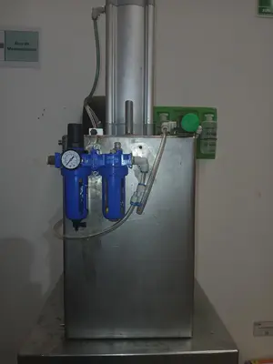 Pneumatic Cylinder Cutting Machine