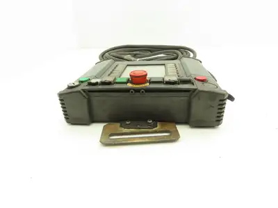 Idec HG2R-SS62BH-MK1260 Robot Teach Pendant Display Unit With E-Stop & Cord