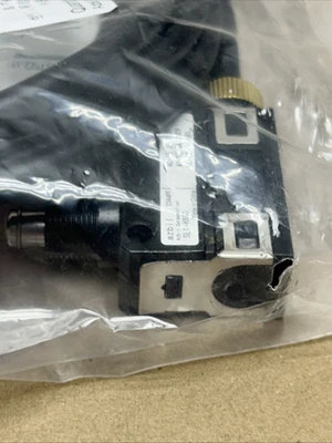 NEW AZBIL SL1-HXG3