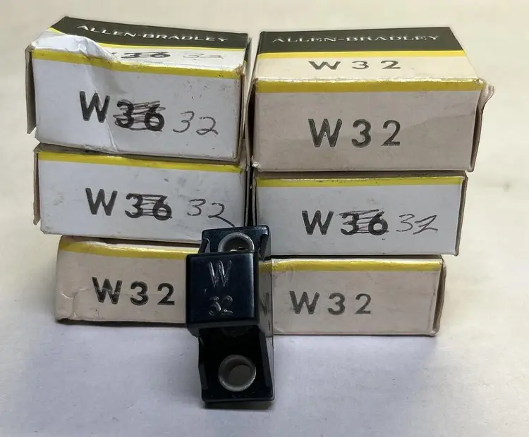 New | in-Stock ALLEN-BRADLEY W32 Miscellaneous Equipment (Electrical & Power) | Surplus Asset Holdings #1196840