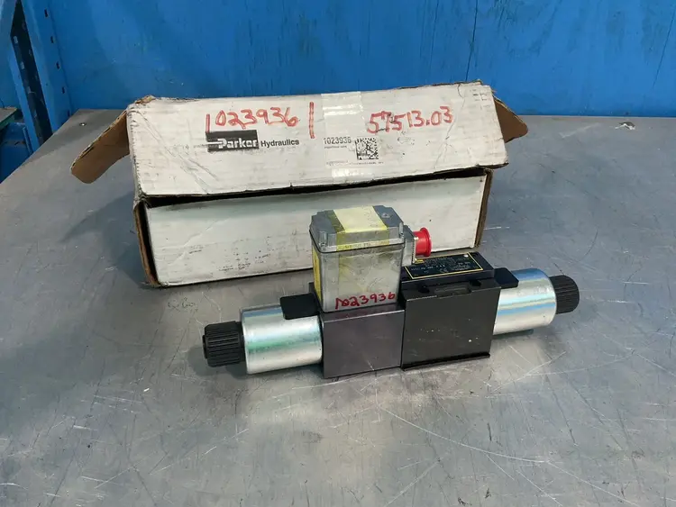 Used PARKER D3FEXE01SCNBJ0030 Solenoid Valves Ohio US | HGR 24 #1325977