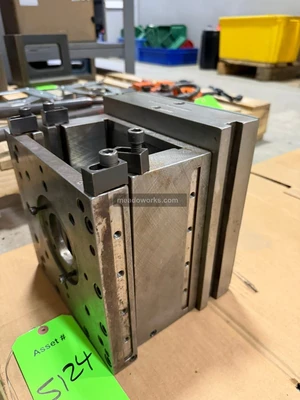 Used Master Unit Die 6731 Injection Molding Parts Illinois US | Meadoworks #1514575