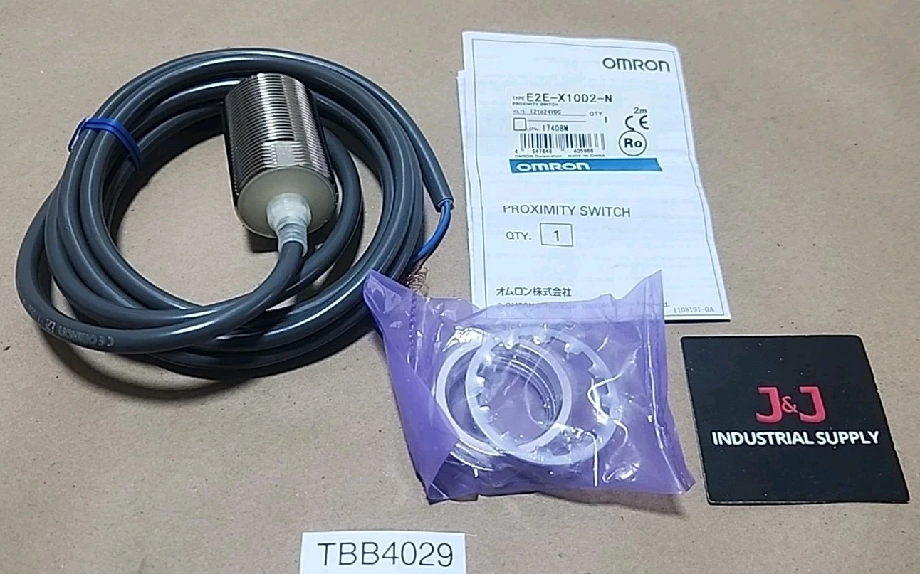 NEW Omron E2E-X10D2-N