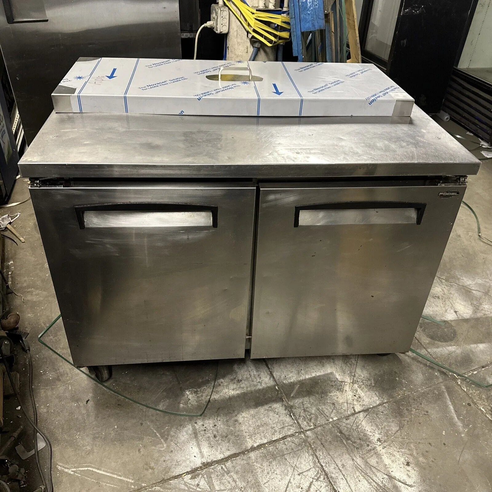 174-0176 Fogel FLP-45-12 45” Self Contained Prep Station Cooler