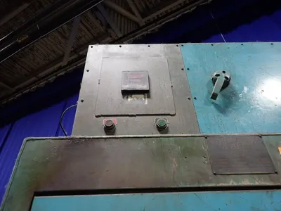 USED YOUNG & BERTKE CO YB753VM