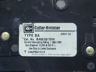 USED CUTLER-HAMMER BAB3015H
