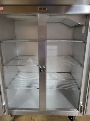 Used Traulsen G20010 Two-Section Reach-In Refrigerator – 52", 115V, LED Display, Left/Right Hinge