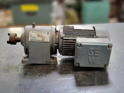 USED SEW-EURODRIVE R40DT80K4