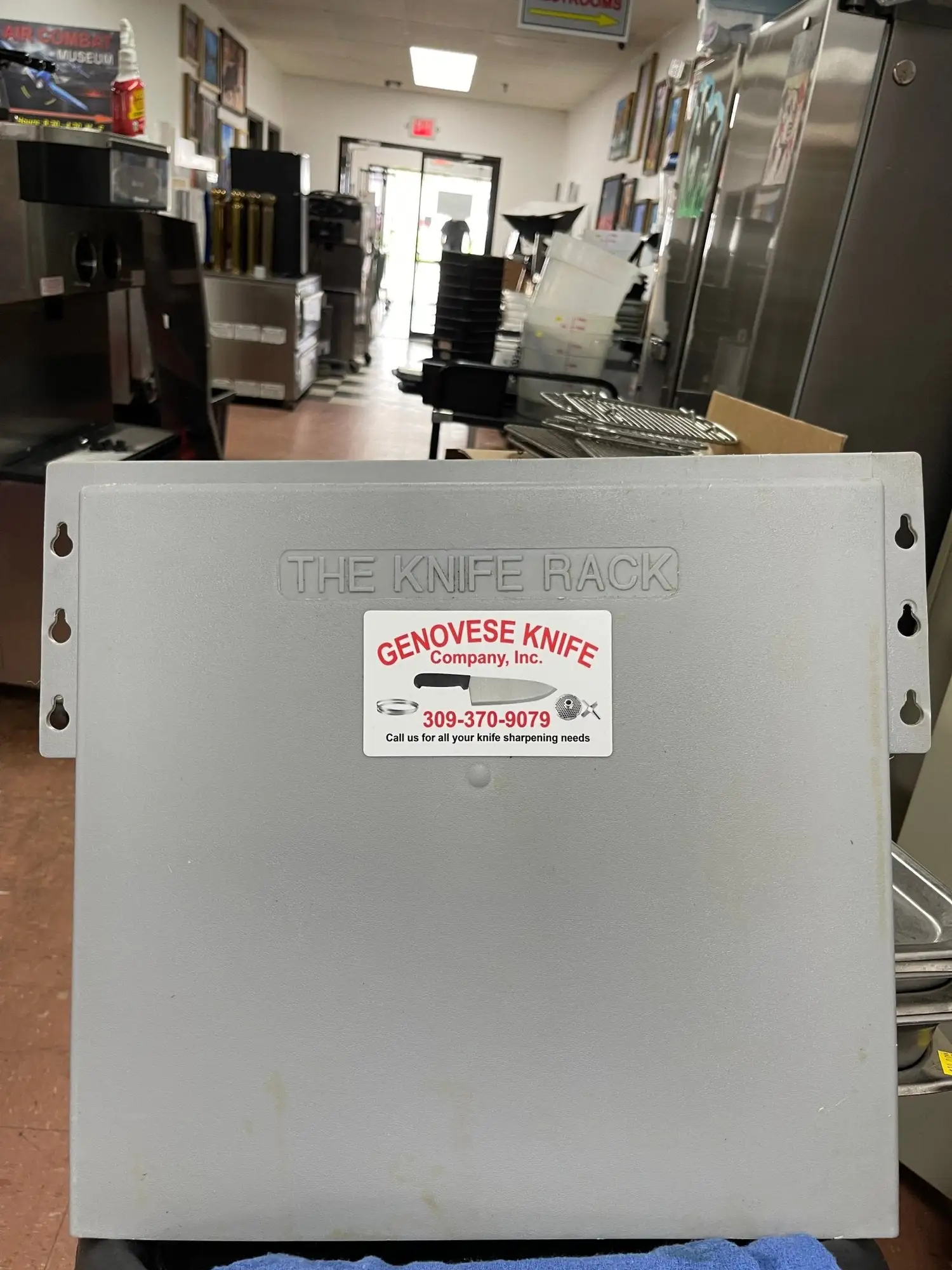 Used Falcon Restaurant Supply Used Wall Mounted Plastic Knife Storage Rack For Kitchen or Shops Knife Holders Illinois US | Falcon Restaurant Supply #1376156
