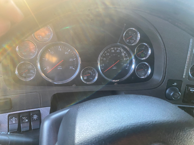 Used 2017 KENWORTH T680 Conventional trucks California US | Revelation Machinery #1259296