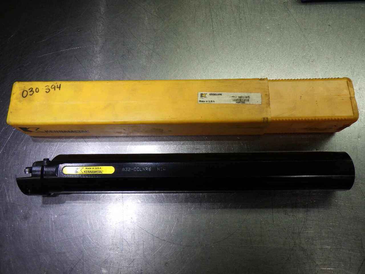 Kennametal 2.4" Coolant Thru Steel Boring Bar 2" Shank A32-DCLNR6 (LOC1174A)