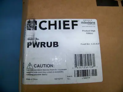 Chief PWRUB Universal Flat Panel Single Swing Arm Wall Mount with PSBUB - NEW IN OPEN BOX