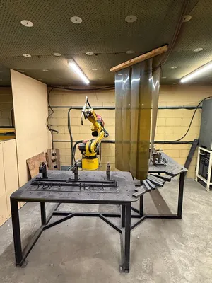 2006 FANUC ARC MATE 100IBE Robotic Welders | ListingHippo (26)