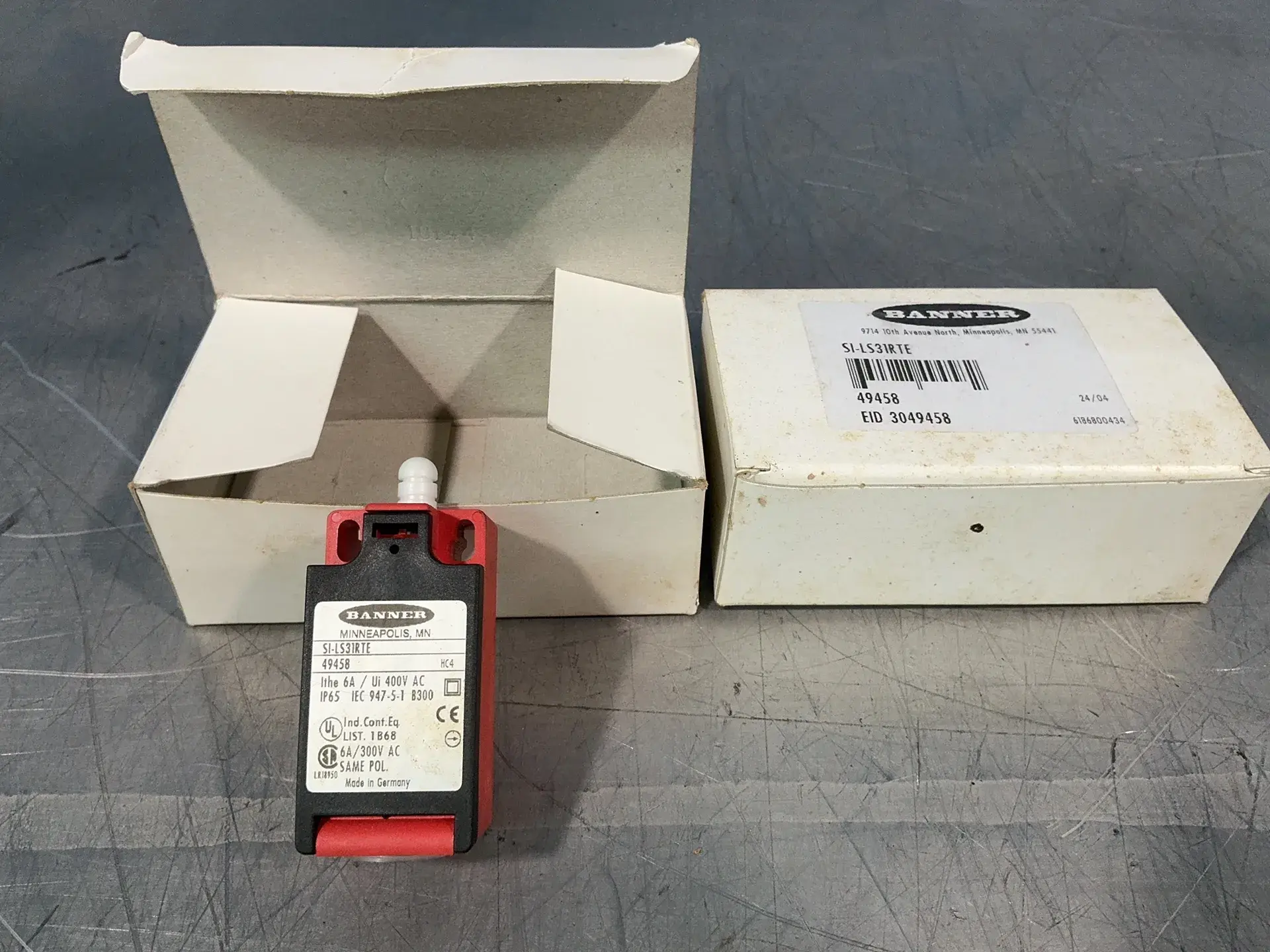Used BANNER ENGINEERING SILS31RTE Relays & Switches Ohio US | HGR 24 #1572208