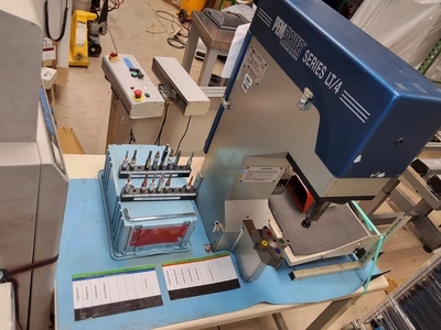 Pemserter LT4 Press