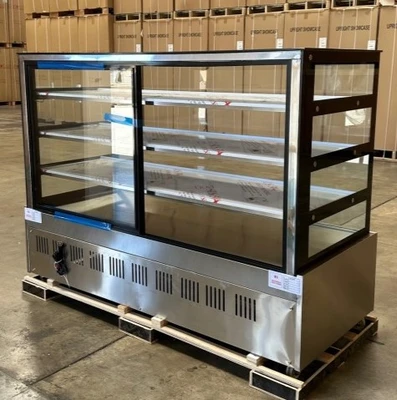 171-0330 71" Glass Donut Pastry Lighted Dry Bakery Case