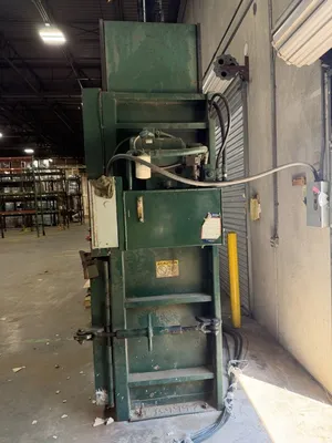 WASTEQUIP UNKNOWN Balers | Envoy Equipment LLC (3)